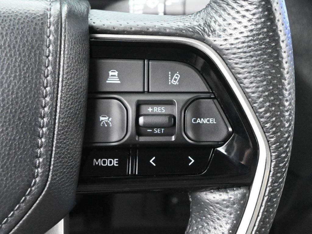 Used 2024 Toyota Tundra Limited w/ Power Package AWD/4WD image 9
