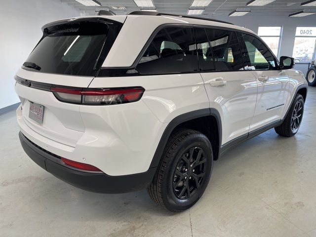 New 2026 Jeep Grand Cherokee Altitude AWD/4WD image 8