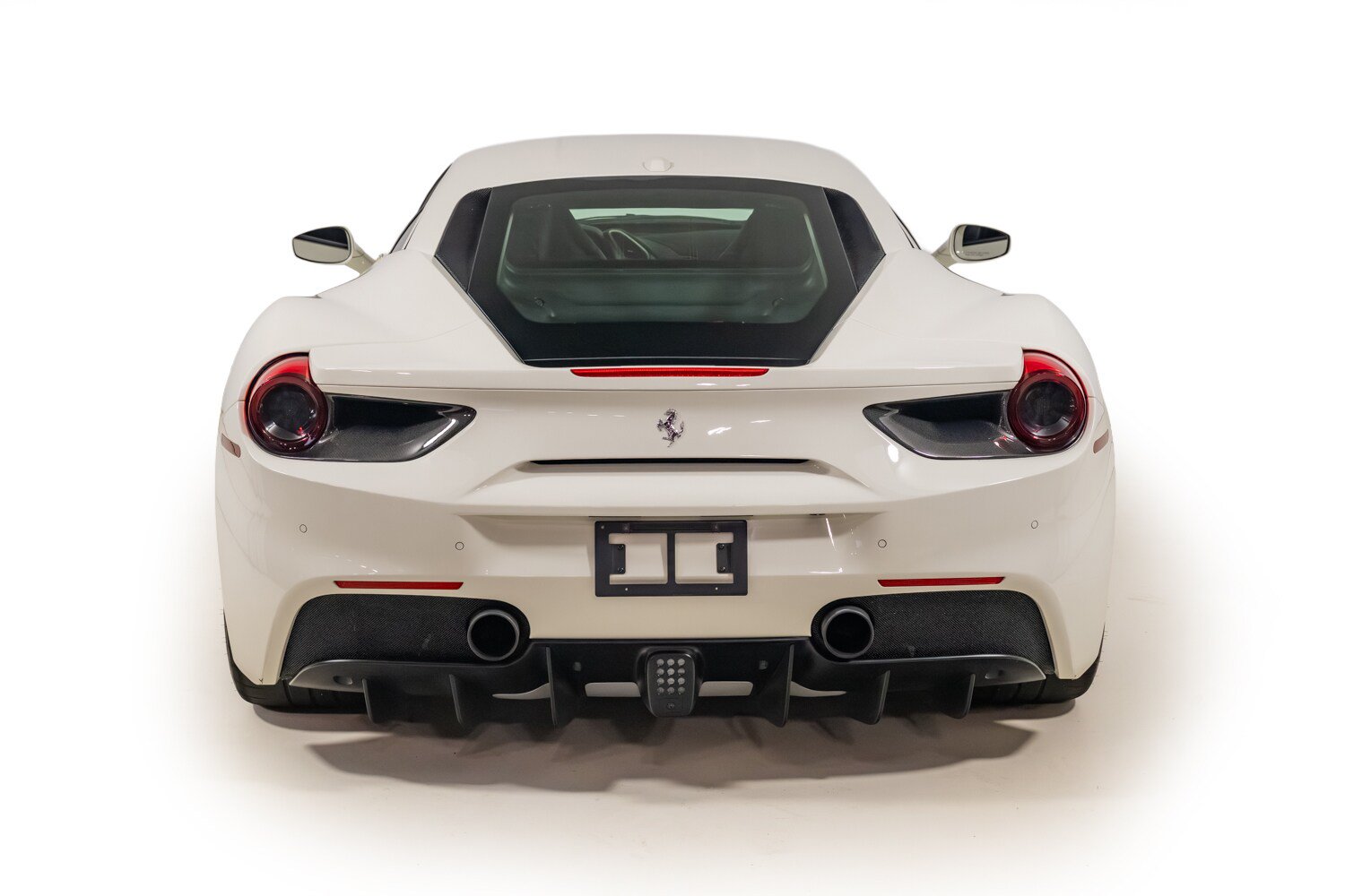 Used 2017 Ferrari 488 GTB RWD image 6