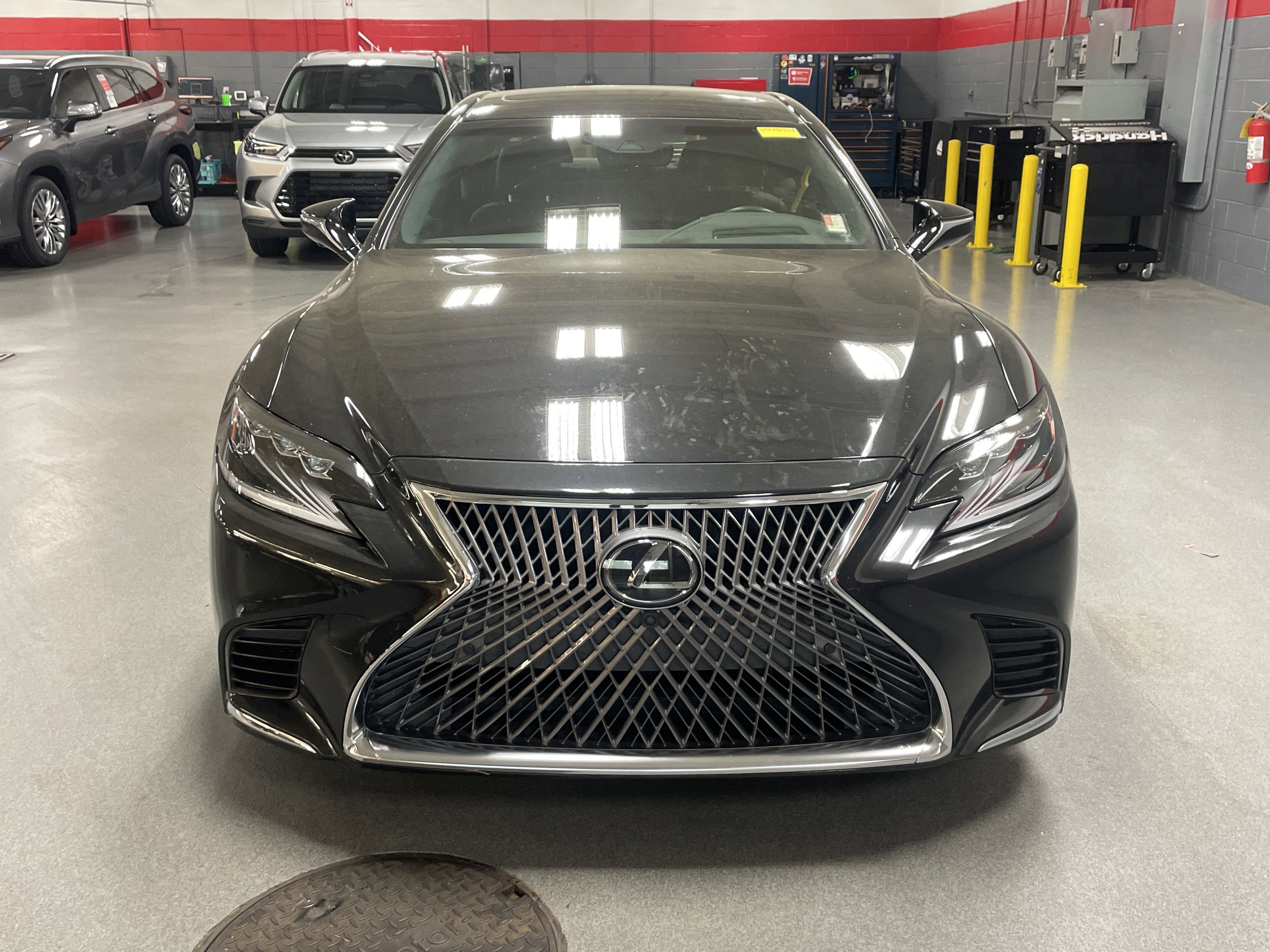 Used 2019 Lexus LS 500 w/ Interior Upgrade Package RWD image 3