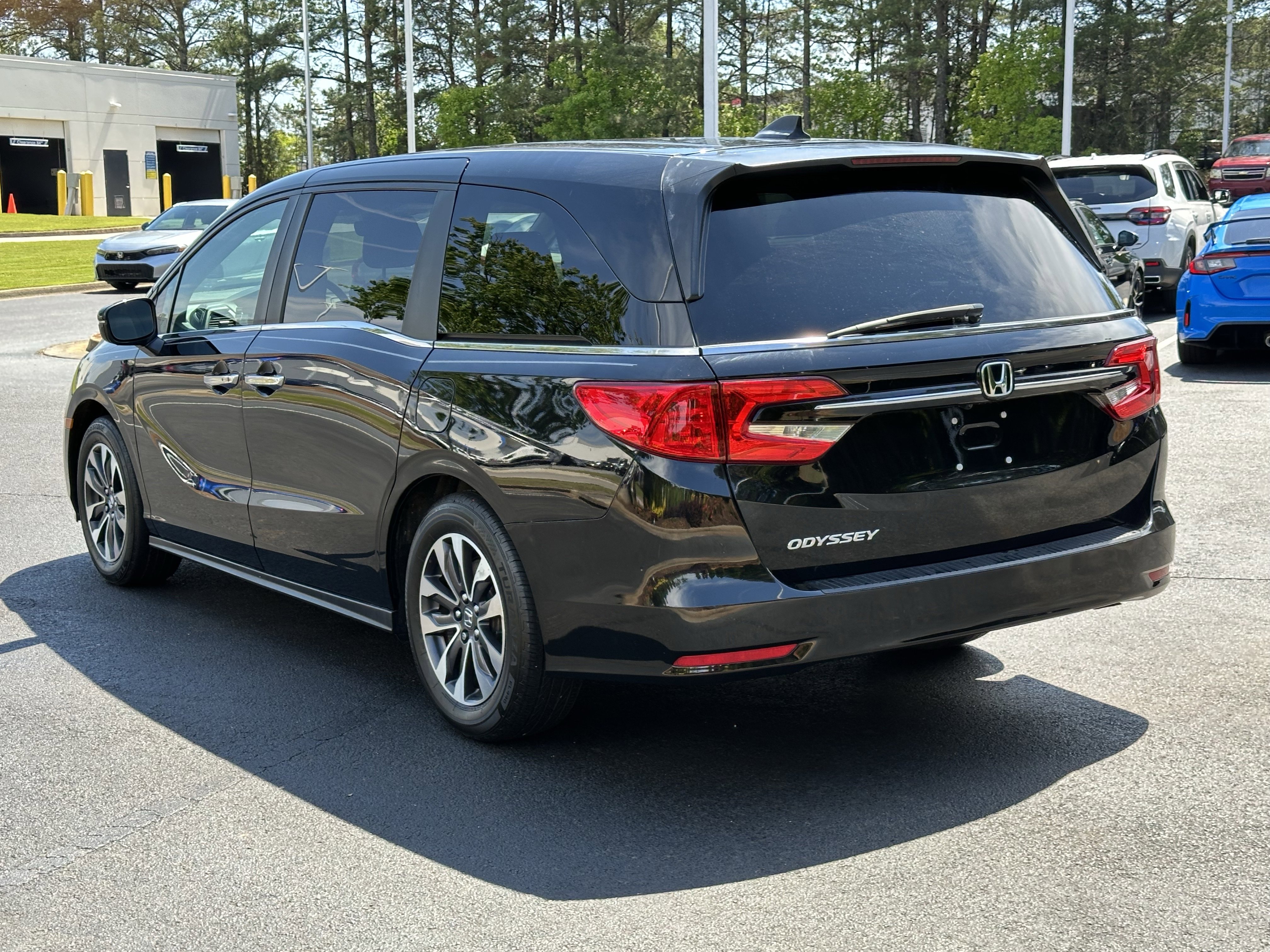 Used 2024 Honda Odyssey EX-L image 11