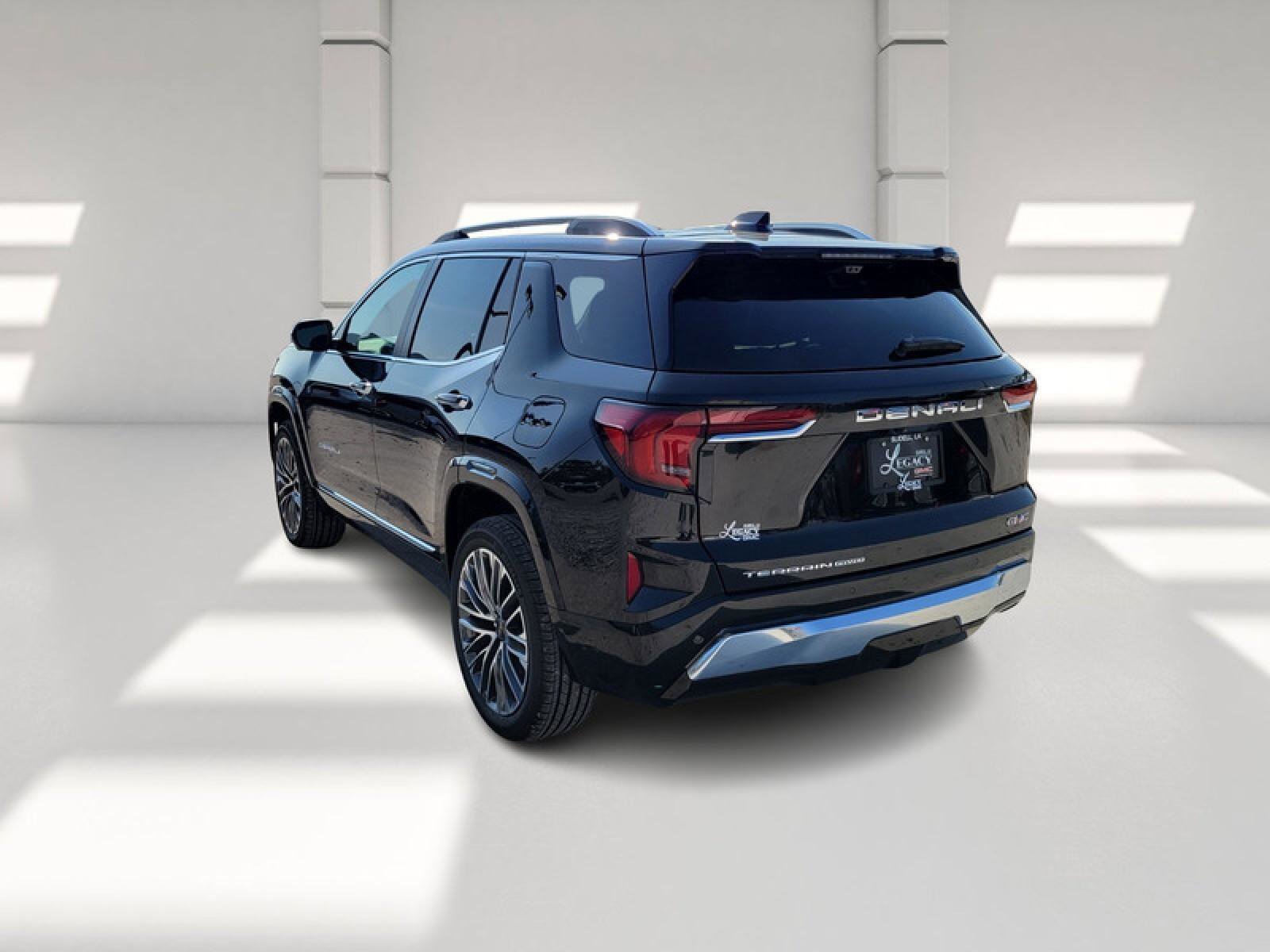 New 2026 GMC Terrain Denali w/ LPO, Floor Liner Package image 5