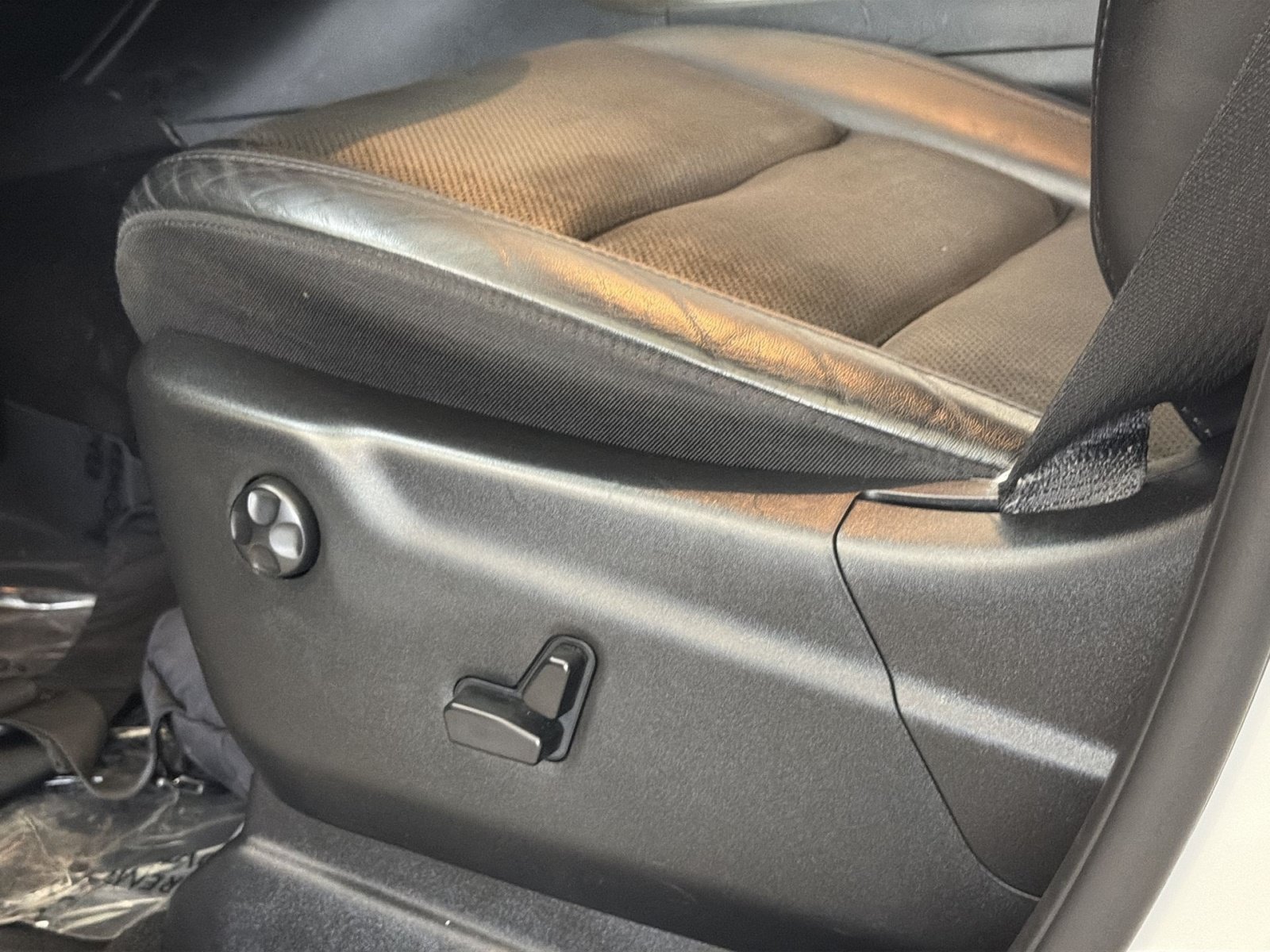 Used 2020 Jeep Grand Cherokee Altitude RWD image 15