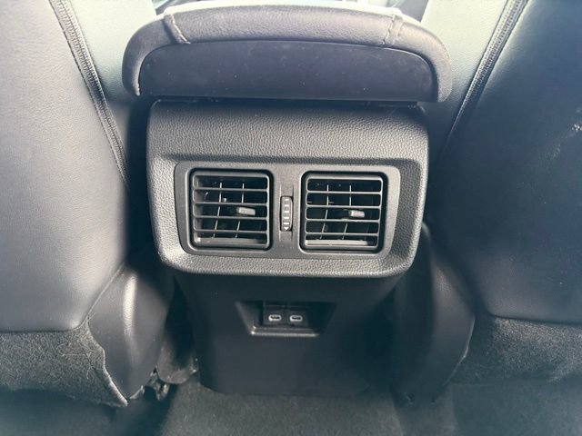 Used 2023 Toyota Venza XLE image 14