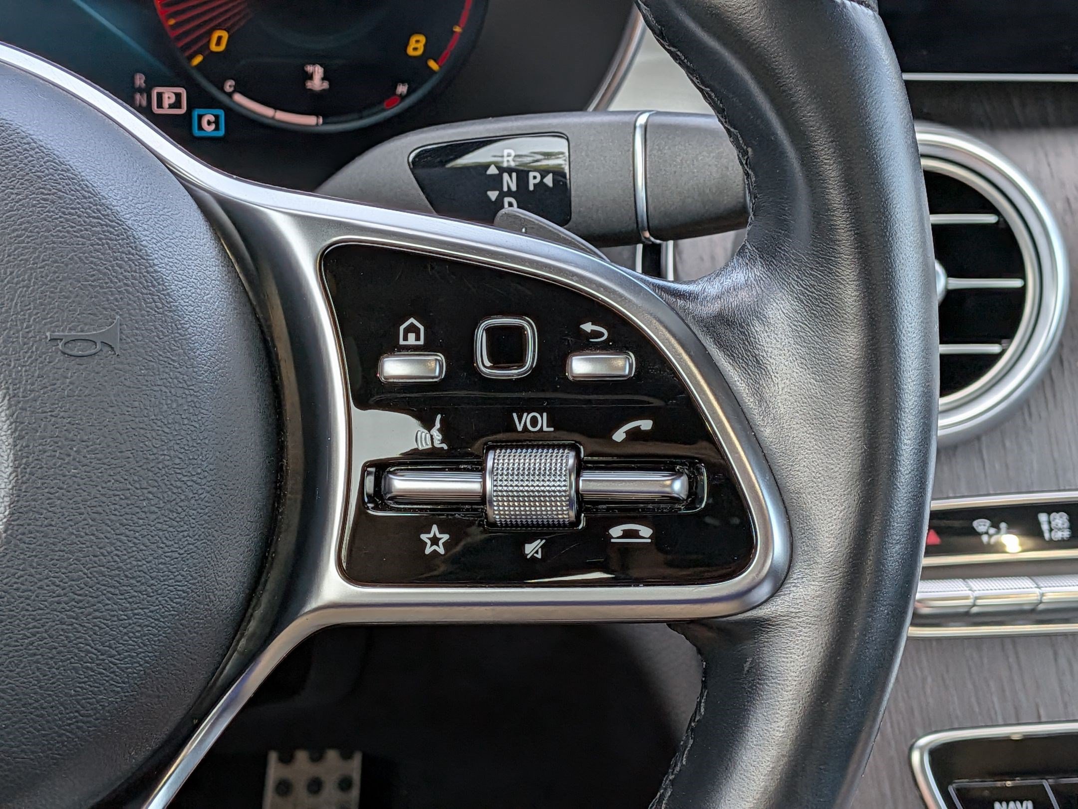 Certified 2023 Mercedes-Benz C 300 4MATIC Coupe image 21