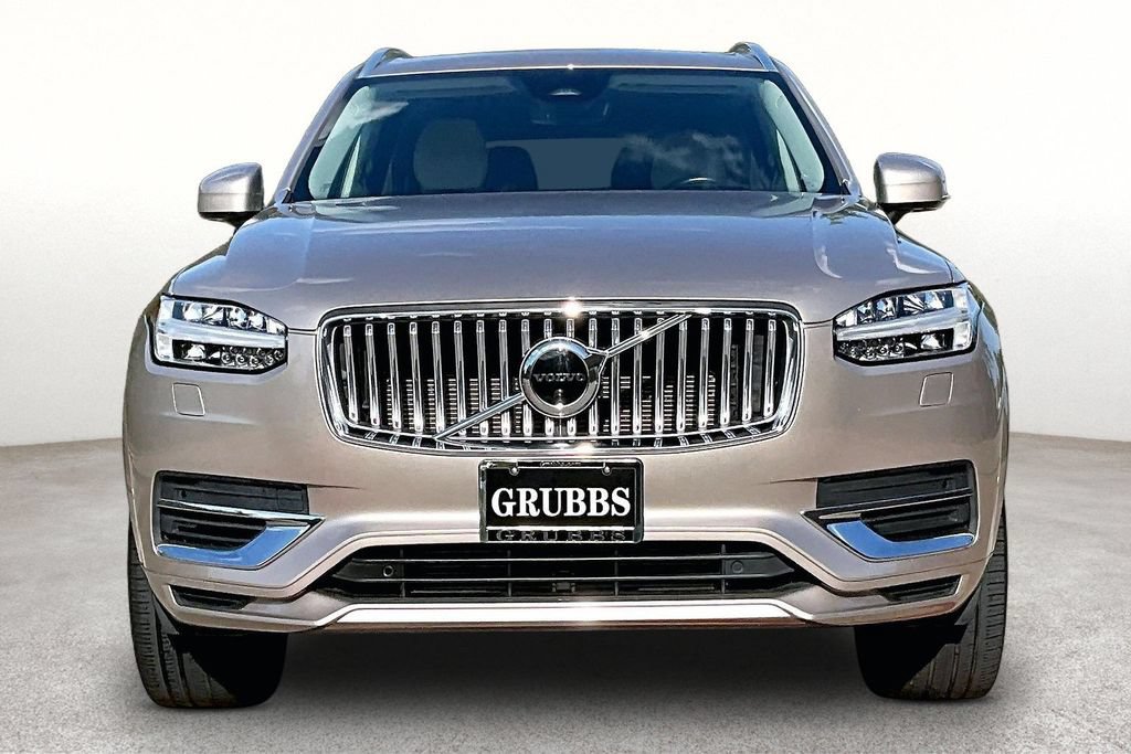 Certified 2023 Volvo XC90 T8 Ultimate AWD/4WD image 4