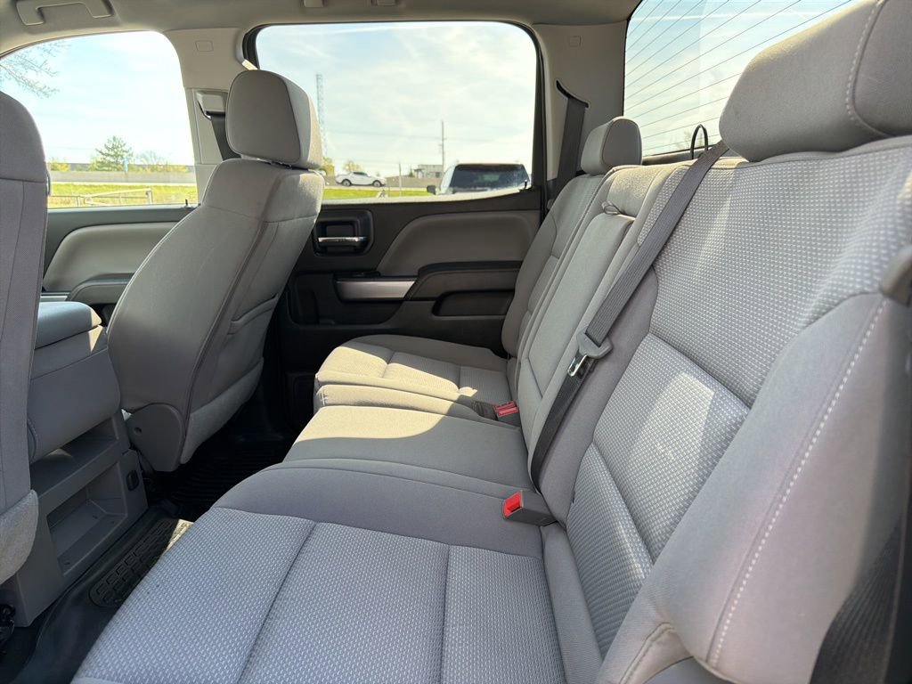 Used 2018 Chevrolet Silverado 1500 LT w/ All Star Edition image 13