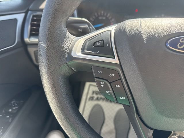 Used 2016 Ford Fusion SE FWD image 28