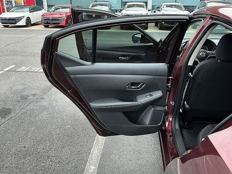 Used 2025 Nissan Sentra SV FWD image 23