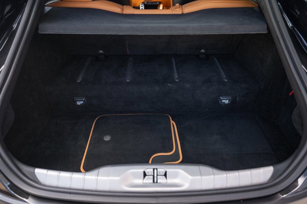 Certified 2018 Ferrari GTC4Lusso image 23