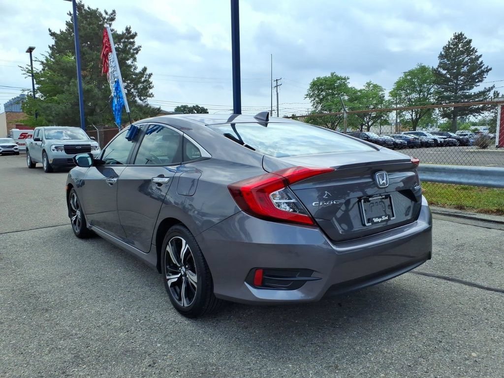 Used 2016 Honda Civic Touring image 7