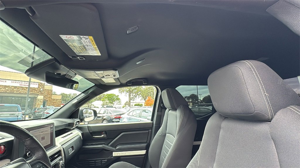 Used 2024 Toyota Tacoma TRD Off-Road image 21