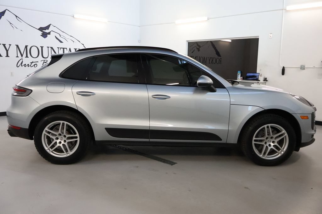 Used 2019 Porsche Macan AWD/4WD image 8