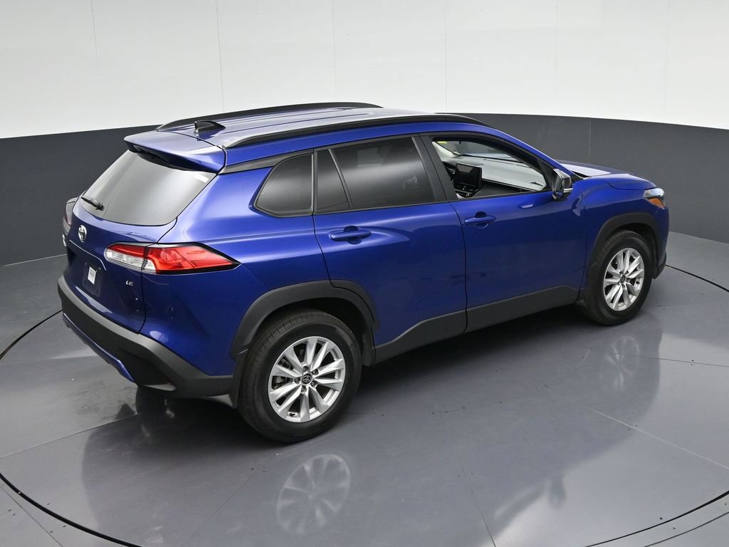 Used 2025 Toyota Corolla Cross LE image 22