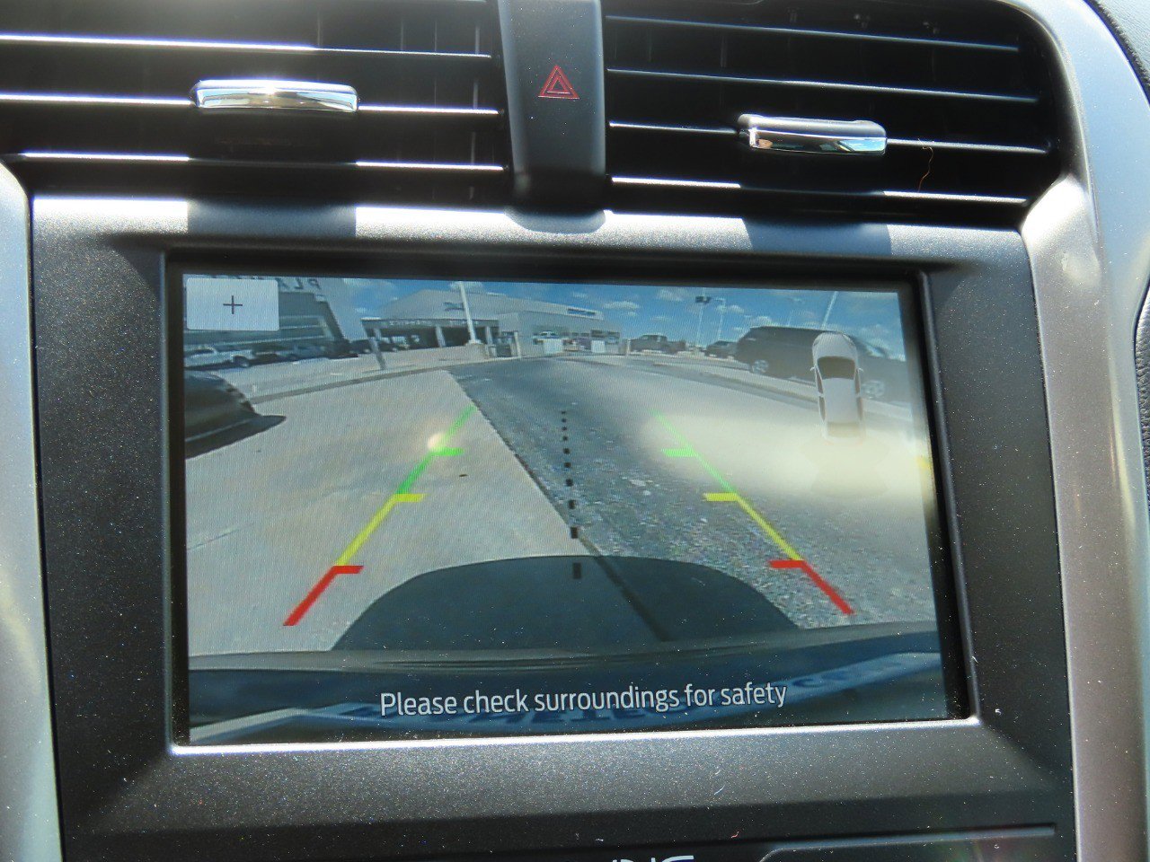 Used 2020 Ford Fusion SE image 31