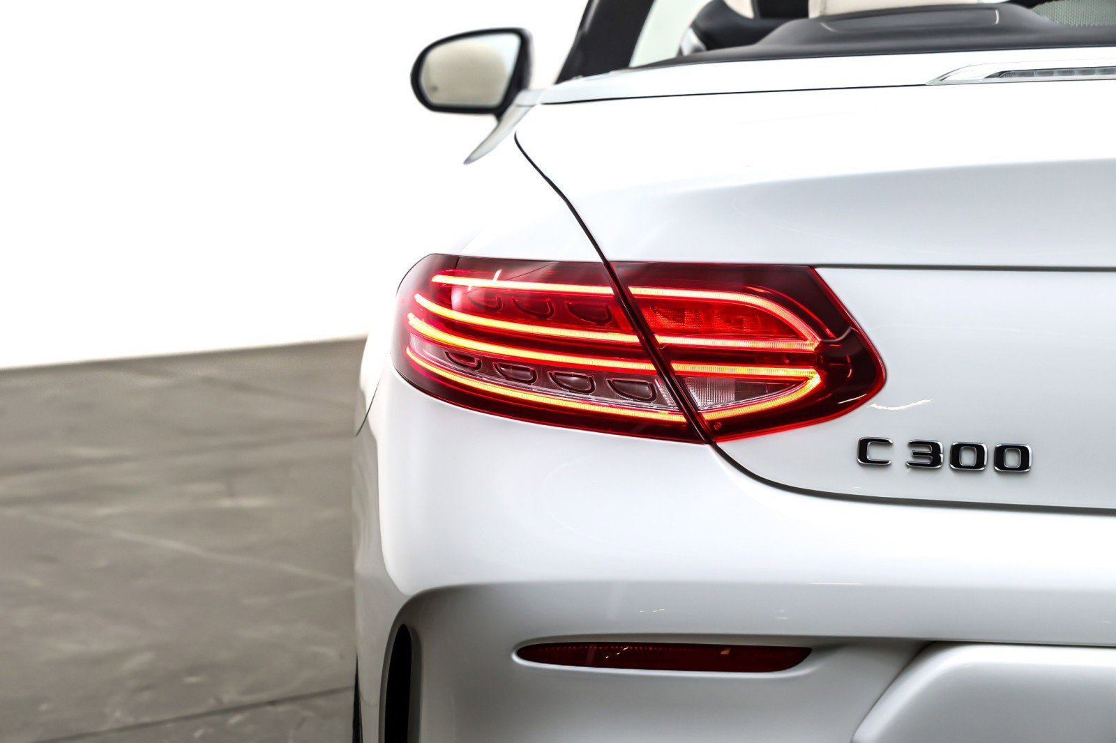 Used 2023 Mercedes-Benz C 300 Cabriolet image 16