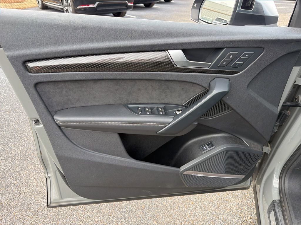 Used 2020 Audi SQ5 Premium Plus w/ Premium Plus Package image 17