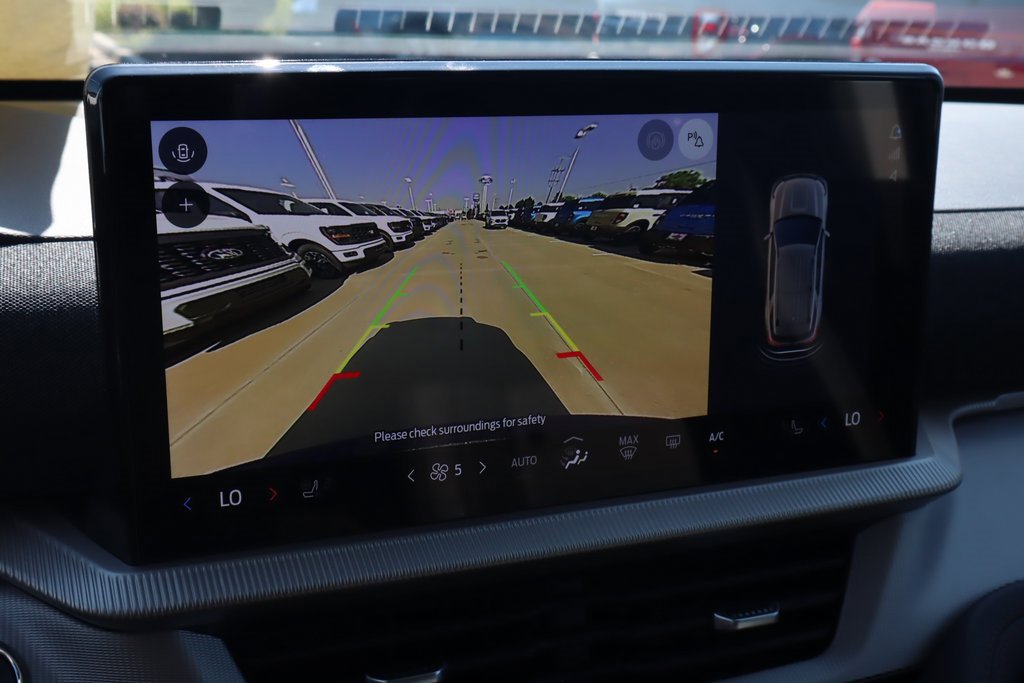 New 2025 Ford Explorer Active w/ Active Comfort Package image 6