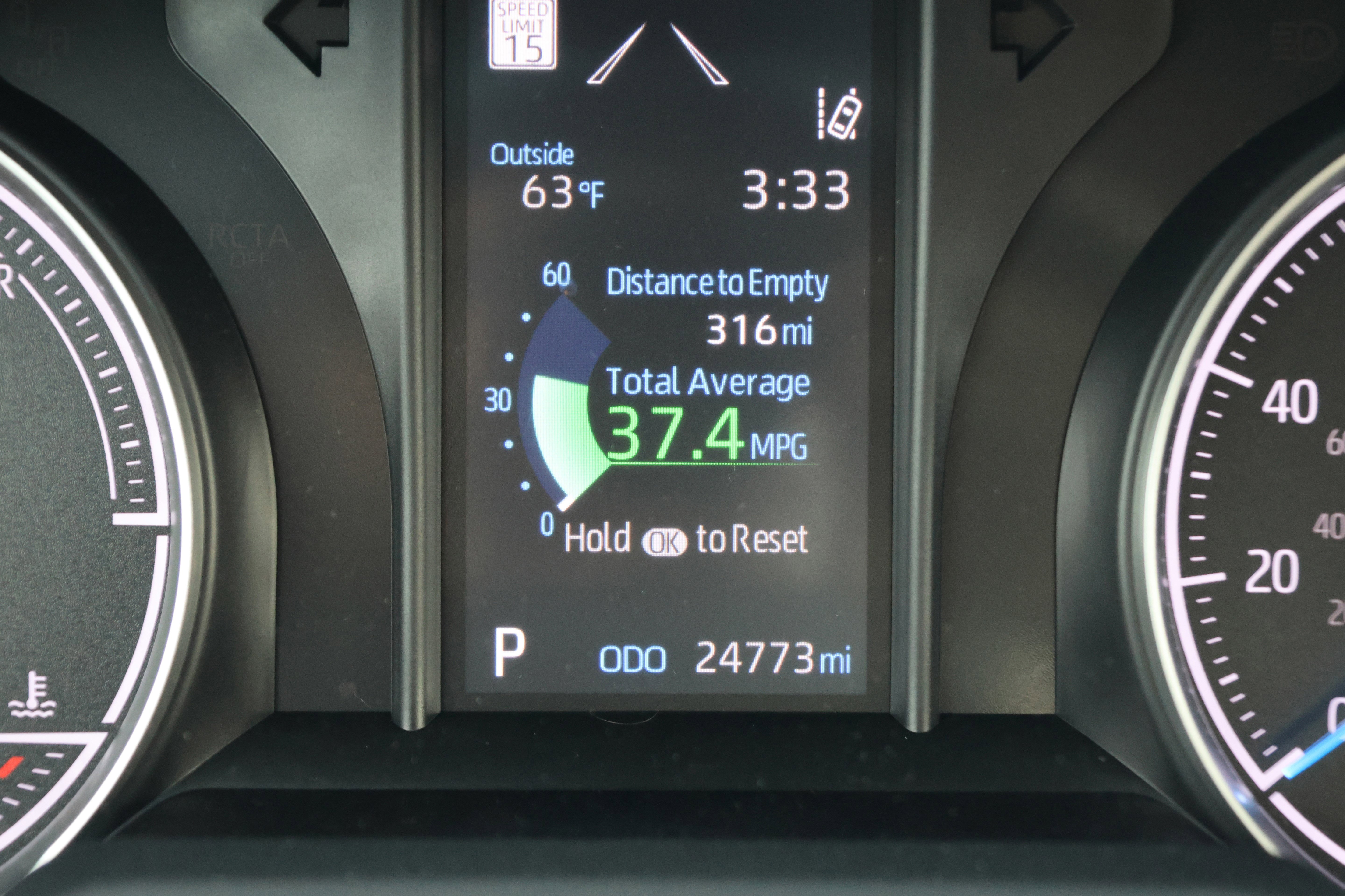 Used 2022 Toyota Venza LE image 20