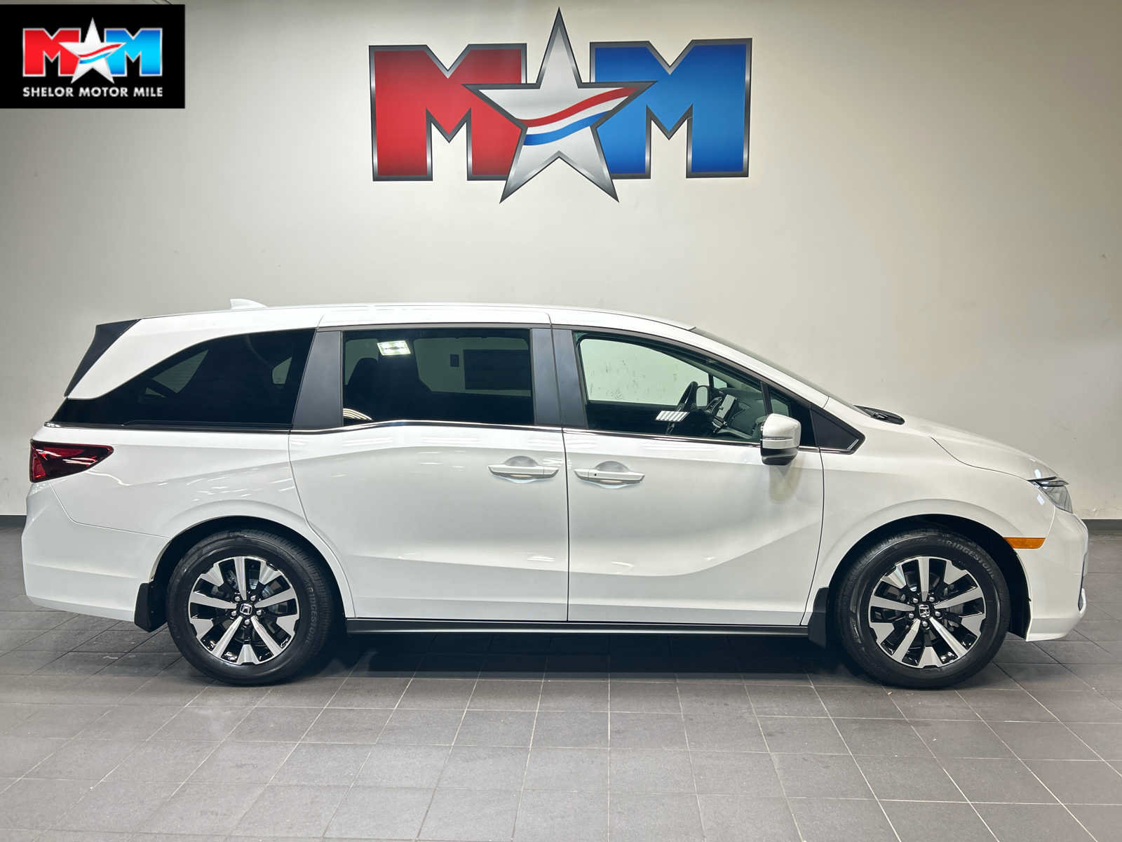 New 2027 Honda Odyssey EX-L image 1