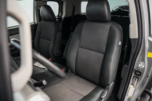 Used 2011 Toyota FJ Cruiser 4WD w/ Upgrade Pkg image 19