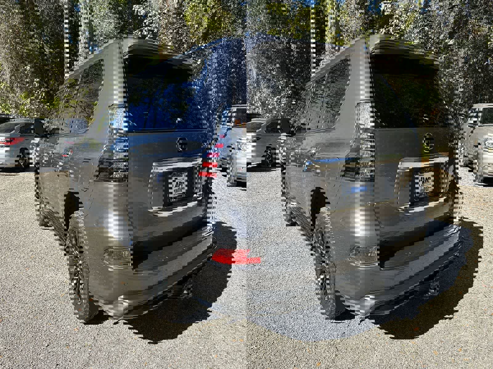 Used 2023 Lexus GX 460 Luxury w/ Sport Design Package image 4