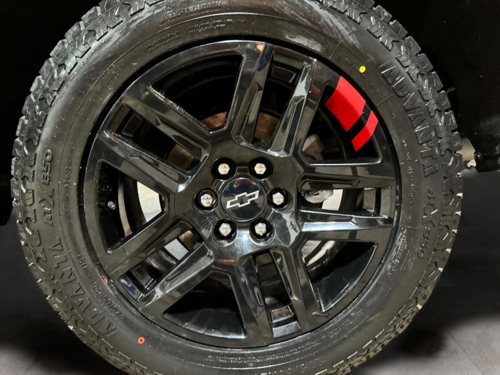 Used 2023 Chevrolet Silverado 1500 RST w/ Redline Edition AWD/4WD image 32