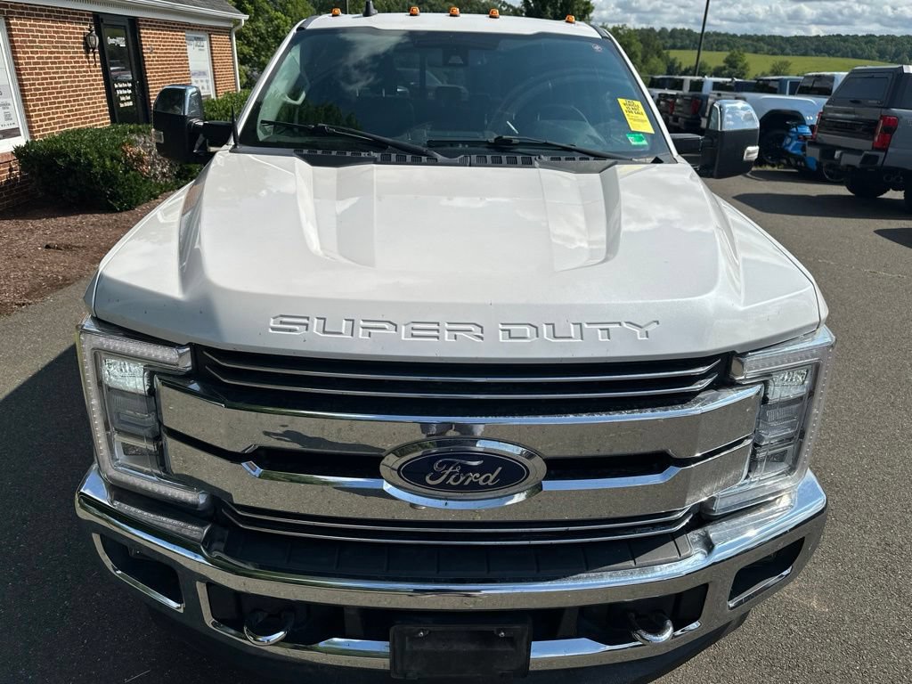Used 2019 Ford F350 Lariat w/ Lariat Ultimate Package AWD/4WD image 3