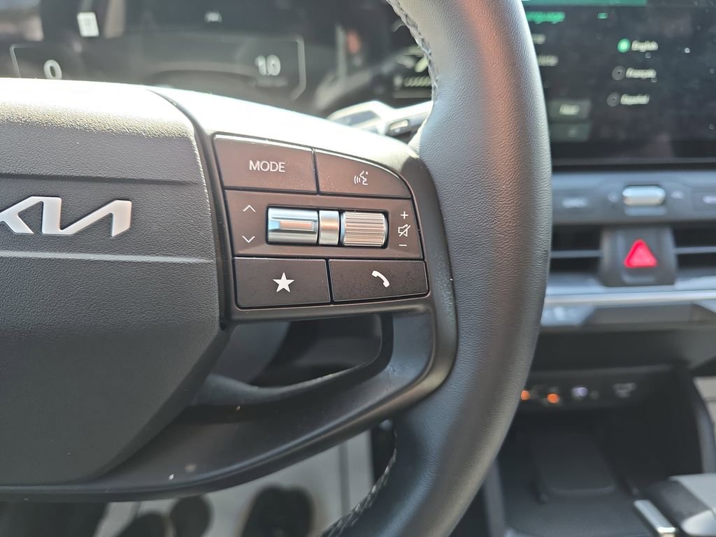 Used 2025 Kia K4 EX image 22