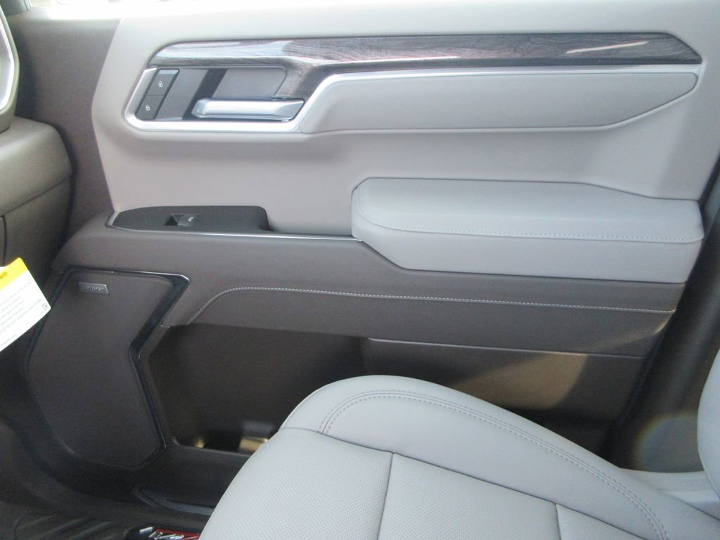 New 2026 Chevrolet Silverado 1500 LTZ w/ LTZ Premium Package image 38