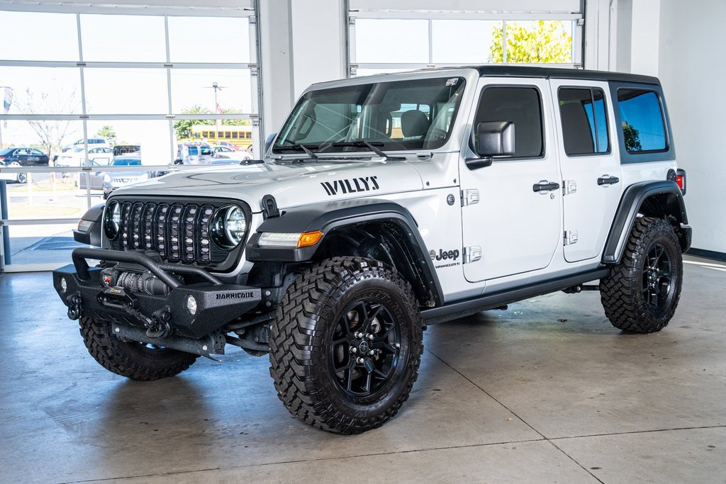 Used 2024 Jeep Wrangler Willys image 9