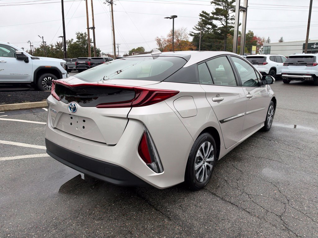 Used 2021 Toyota Prius Prime LE FWD image 7
