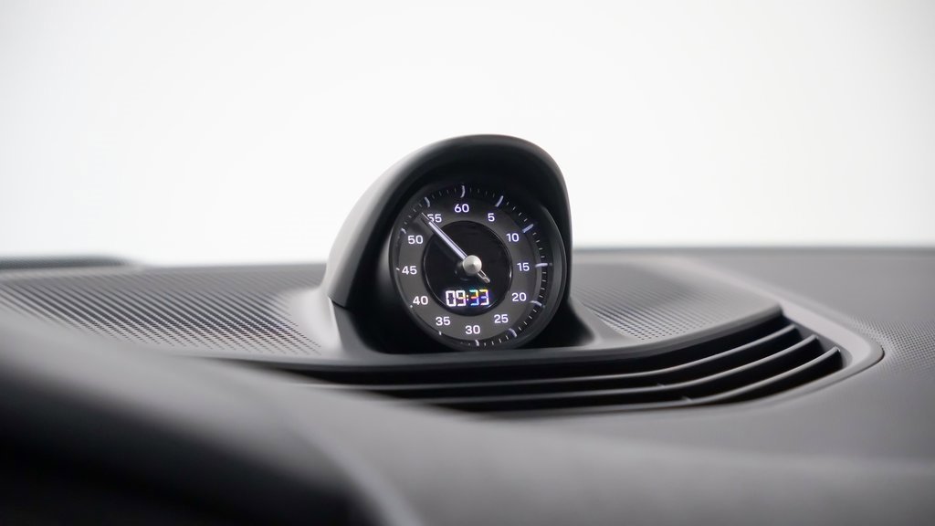 Certified 2025 Porsche Taycan 4S image 30