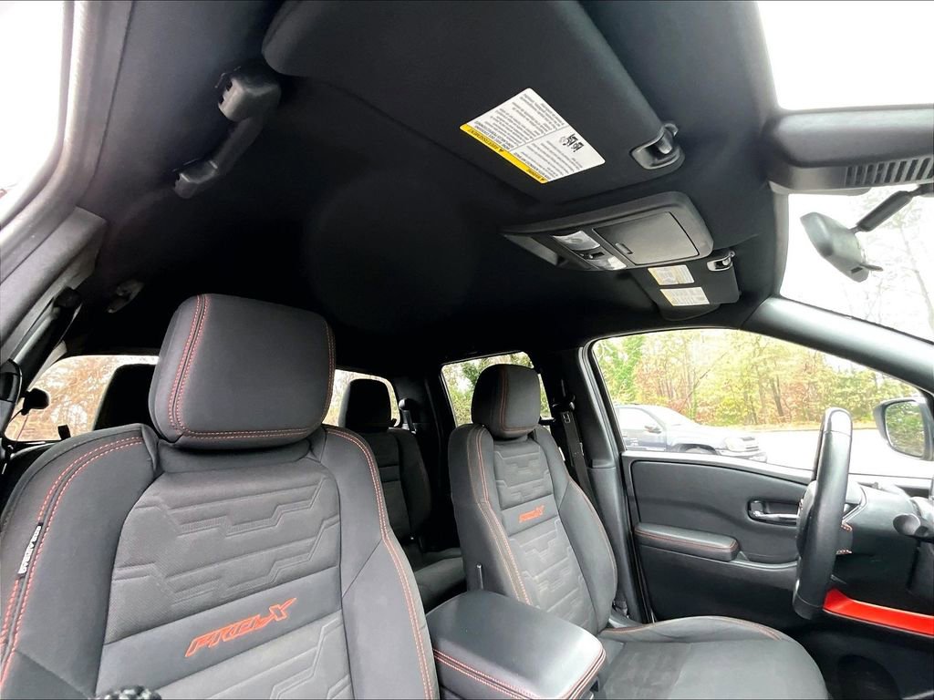 Used 2022 Nissan Frontier Pro-X image 14