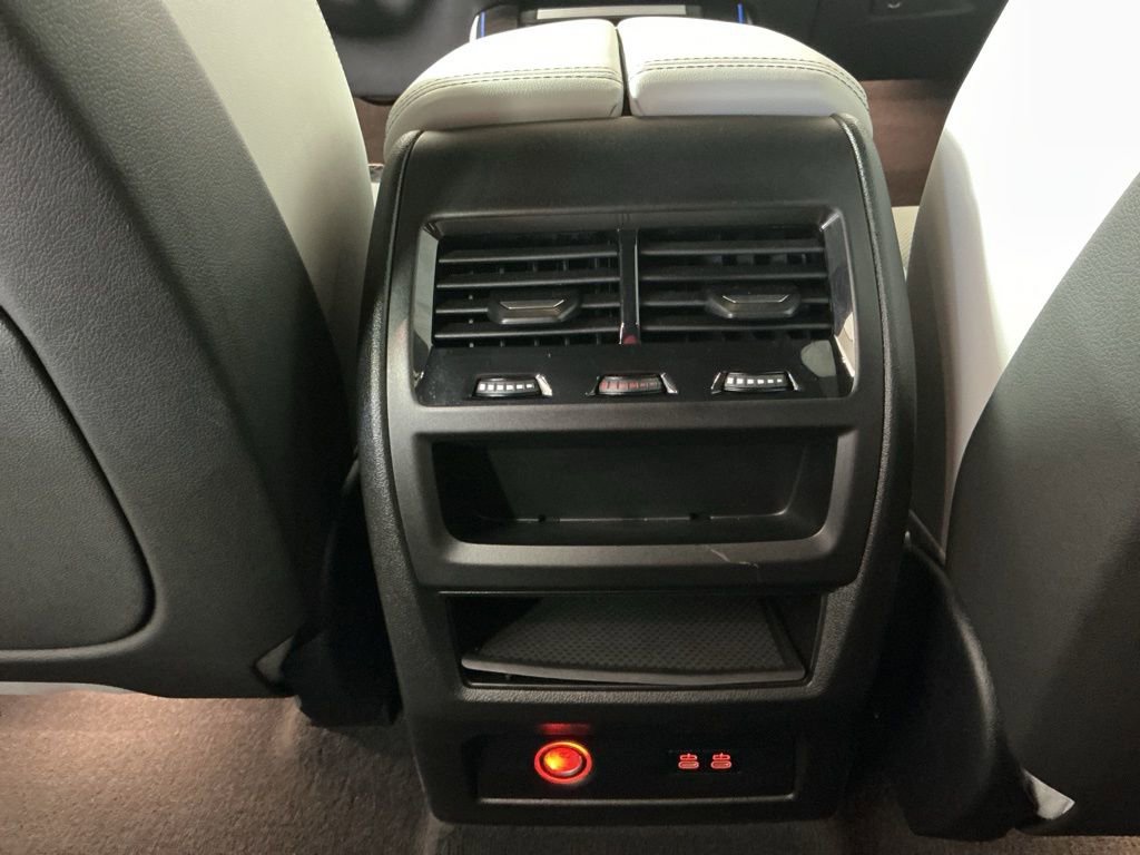 Certified 2025 BMW X5 xDrive50e AWD/4WD image 28
