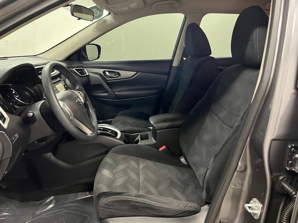 Used 2016 Nissan Rogue SV AWD/4WD image 27