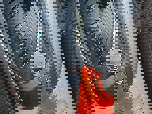 Used 2004 Toyota RAV4 4d SUV FWD AT image 29