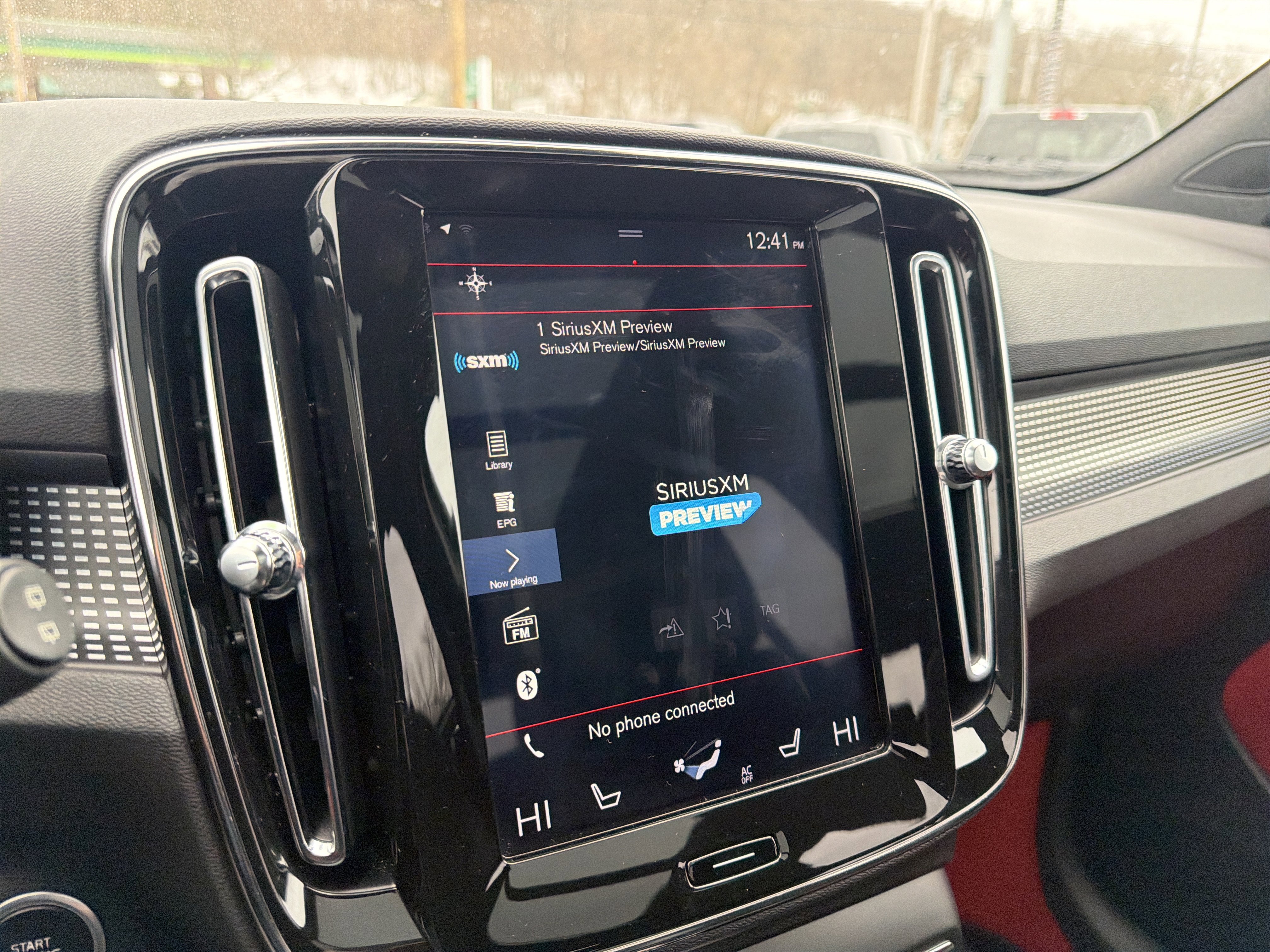 Used 2019 Volvo XC40 T5 R-Design image 19