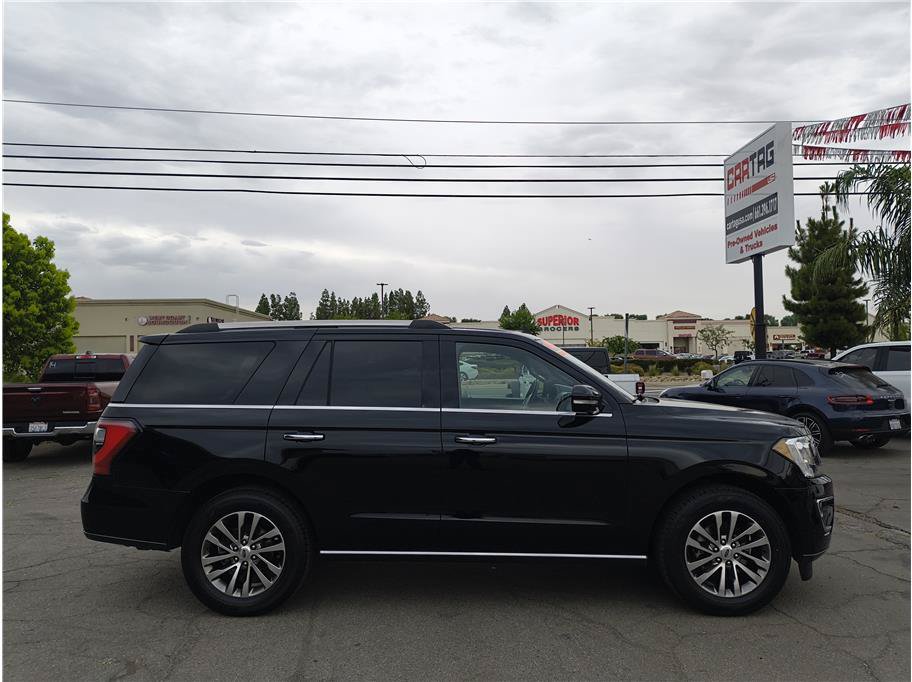 Used 2018 Ford Expedition Limited RWD image 4