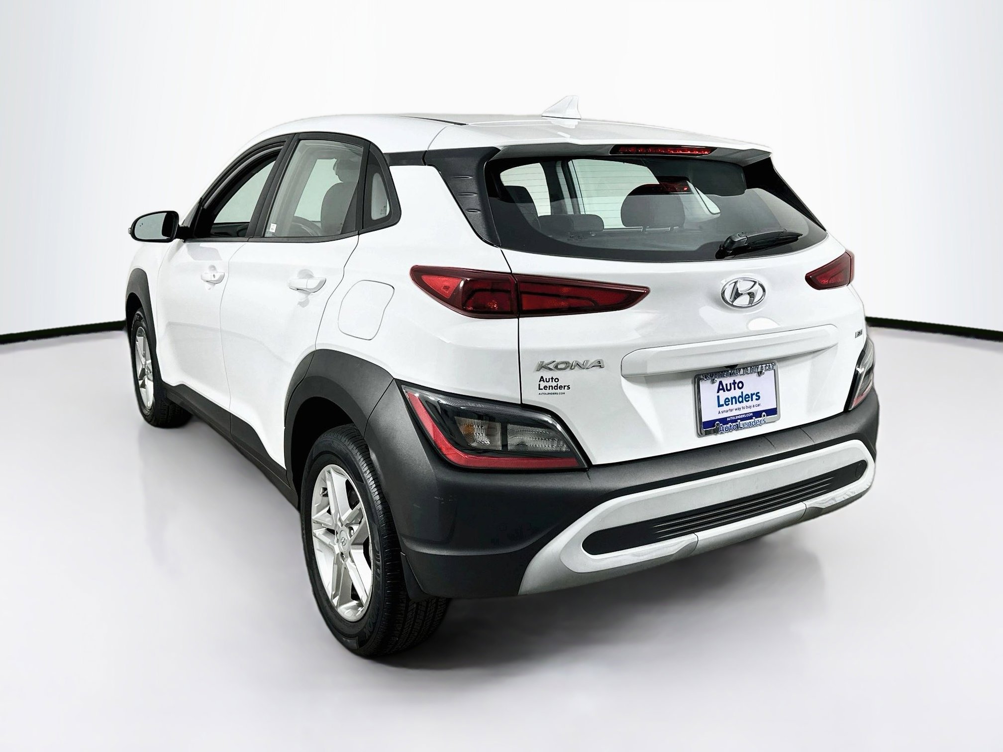 Used 2023 Hyundai Kona SE w/ Cargo Package AWD/4WD image 7