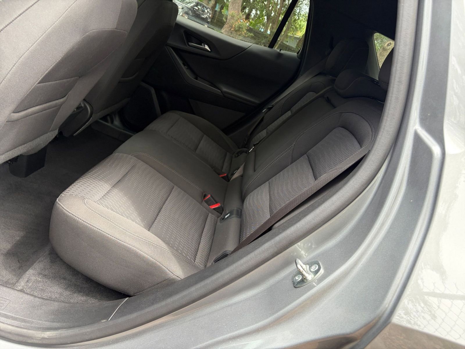 Used 2025 Chevrolet Equinox LT FWD image 49