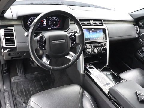 Used 2020 Land Rover Discovery HSE image 12