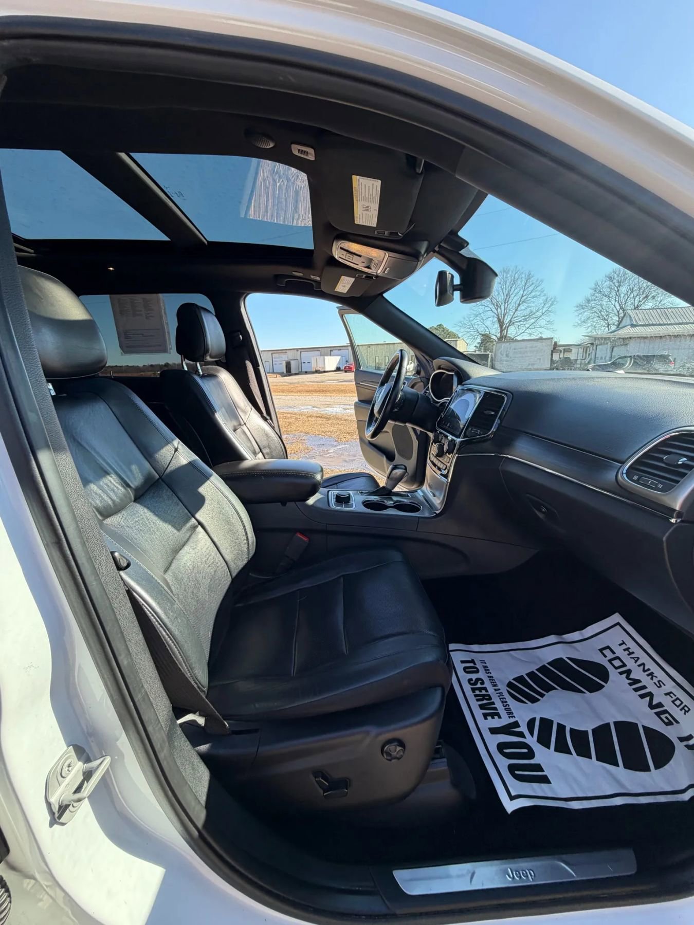 Used 2020 Jeep Grand Cherokee Limited w/ Luxury Group II image 10