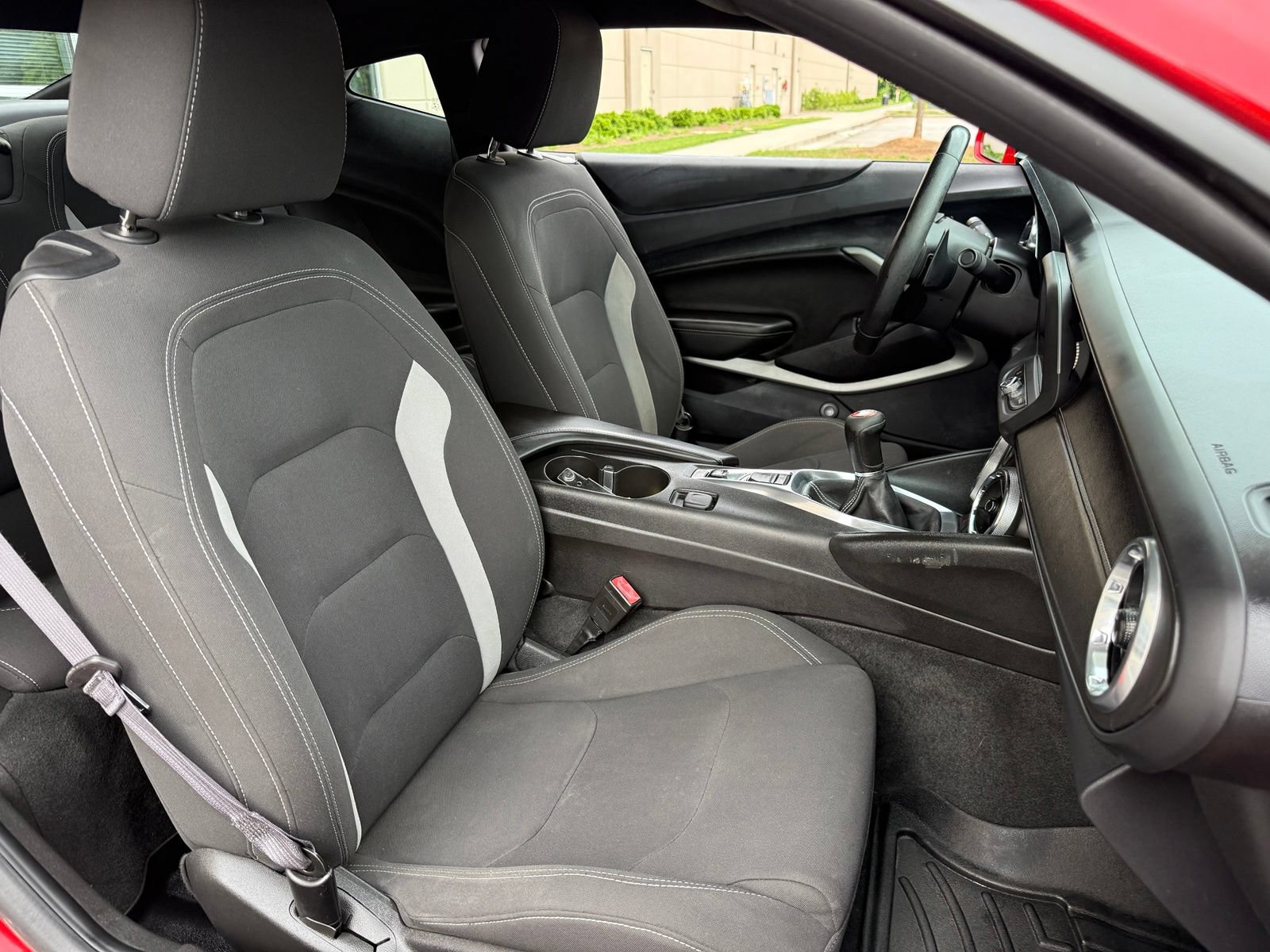 Used 2016 Chevrolet Camaro SS RWD image 35