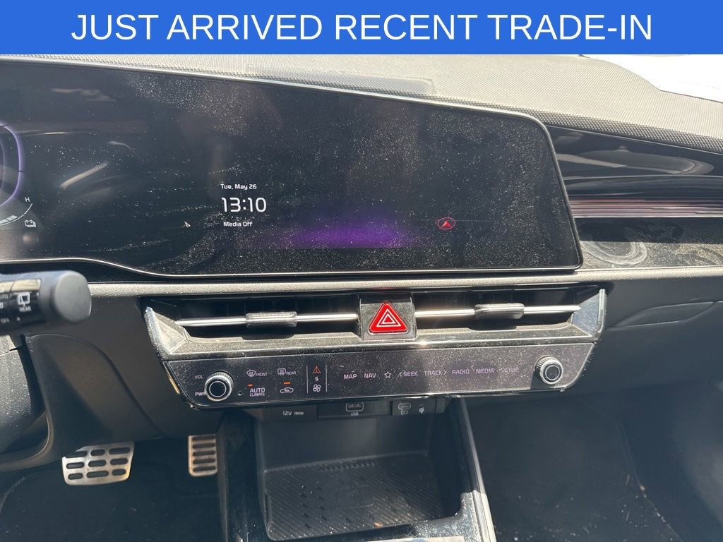 Used 2023 Kia Niro EX Touring FWD image 18