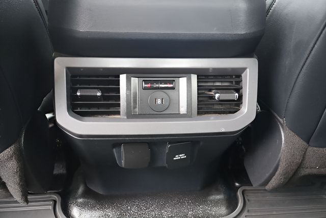 Used 2023 Ford F350 Lariat w/ Chrome Package AWD/4WD image 29