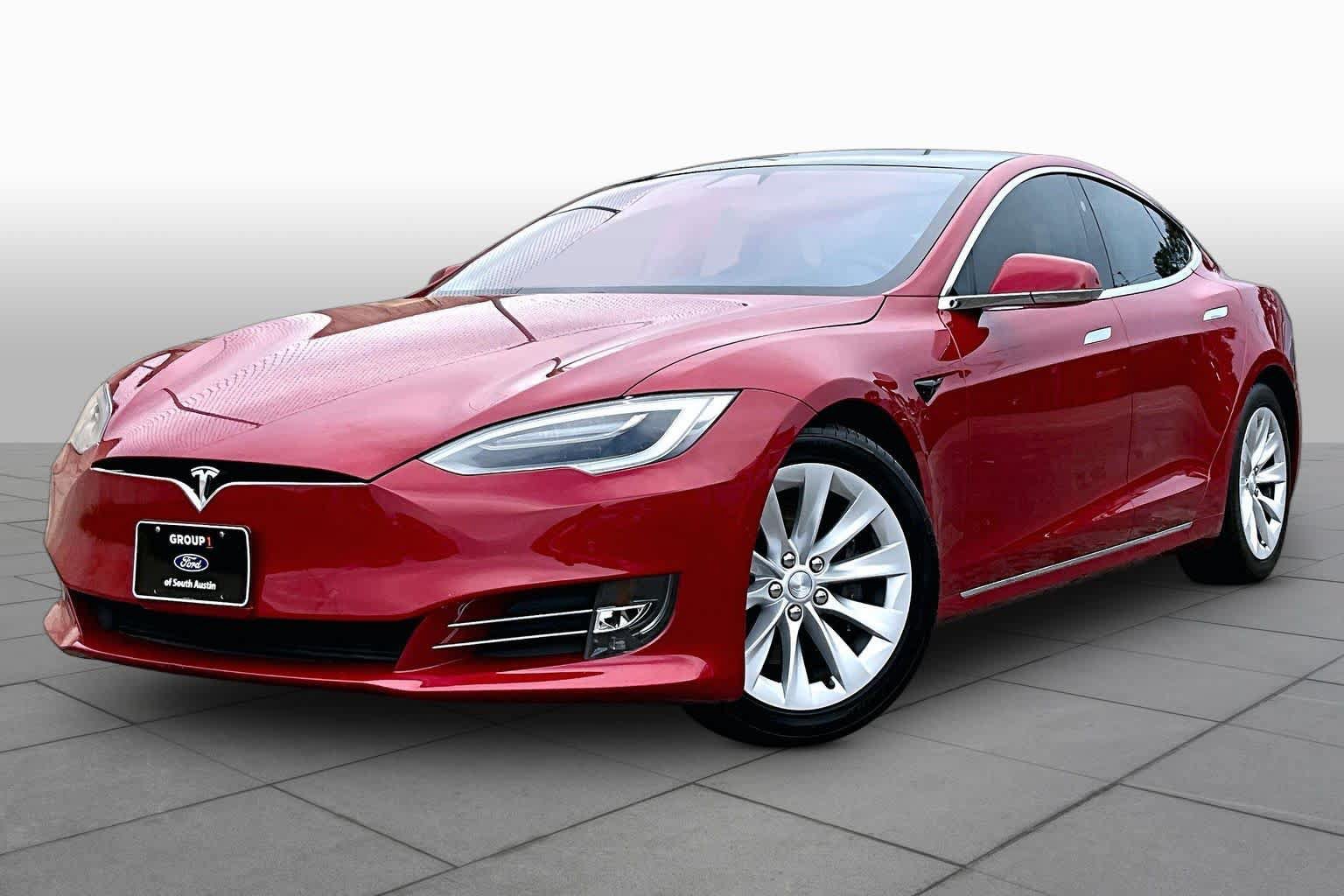 Used 2017 Tesla Model S 75D AWD/4WD image 34
