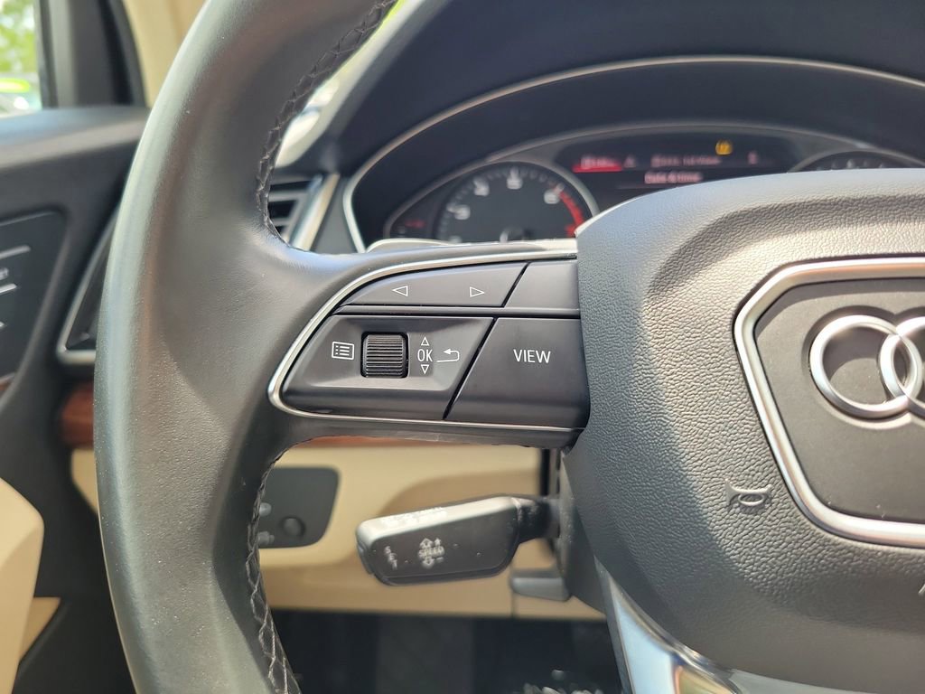 Used 2021 Audi Q5 Premium image 25