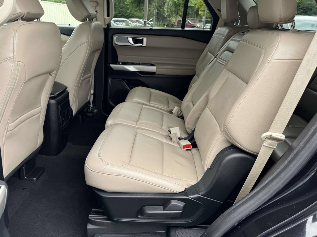 Used 2022 Ford Explorer Limited AWD/4WD image 19