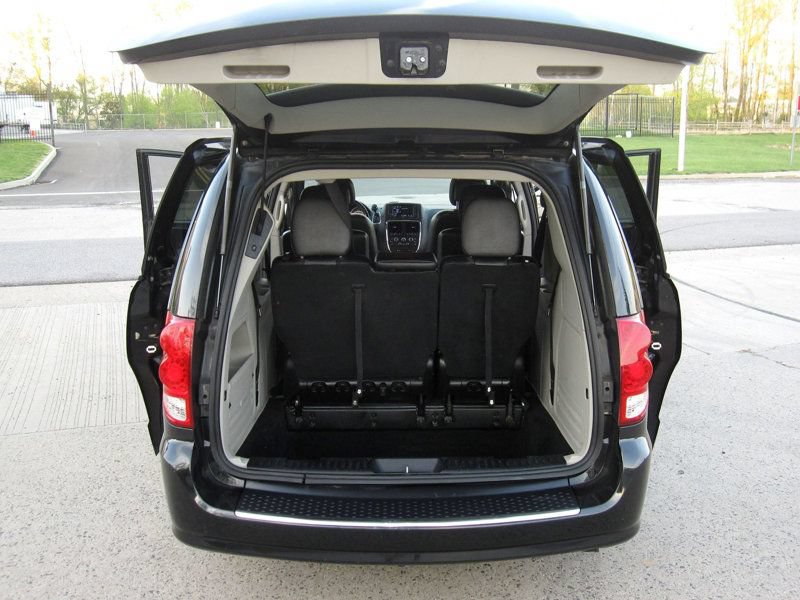 Used 2018 Dodge Grand Caravan SXT FWD image 27